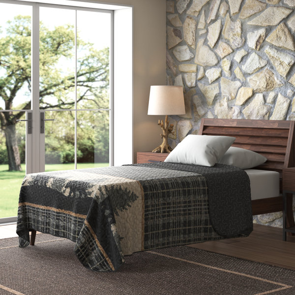 Millwood Pines Sanderlin Green/Ivory Microfiber Quilt & Reviews Wayfair